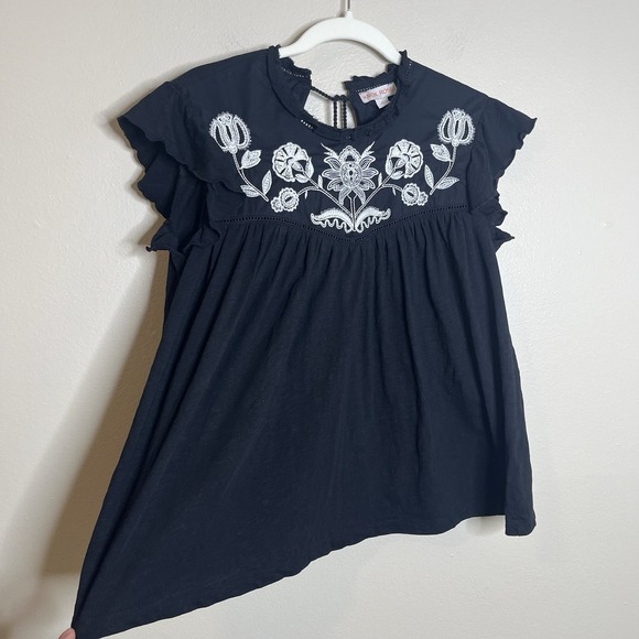 Black & White Tops - Black White Embroidered Top Floral Boho Classic Knox Rose Flutter Sleeve Cottage